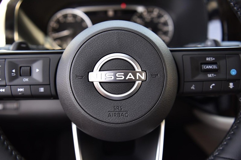 Nissan Pathfinder Vehicle Image 19
