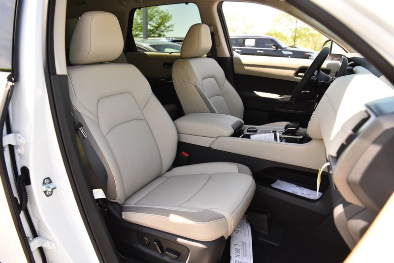 Nissan Pathfinder Vehicle Image 21
