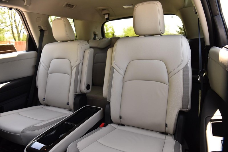 Nissan Pathfinder Vehicle Image 23