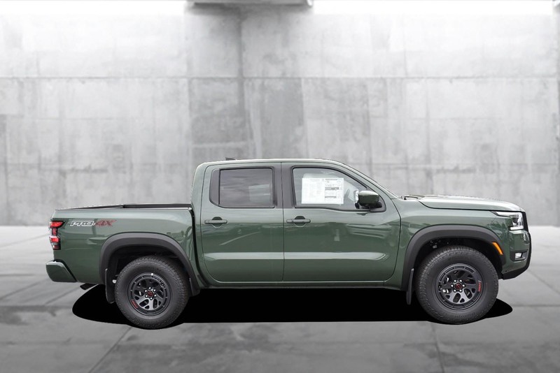 Nissan Frontier Vehicle Image 05