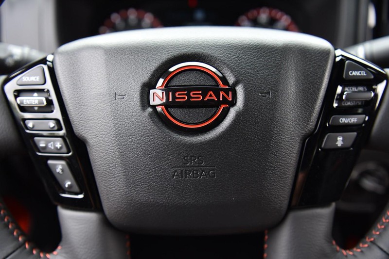 Nissan Frontier Vehicle Image 24