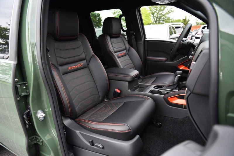 Nissan Frontier Vehicle Image 26