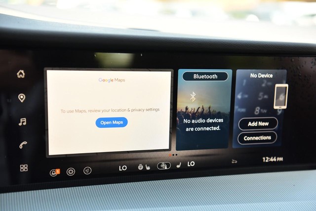 Nissan Murano Vehicle Full-screen Gallery Image 15