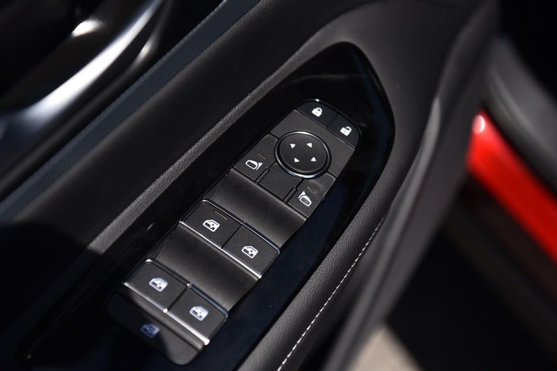 Nissan Murano Vehicle Image 09