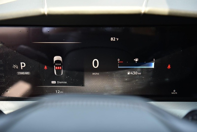 Nissan Murano Vehicle Image 13