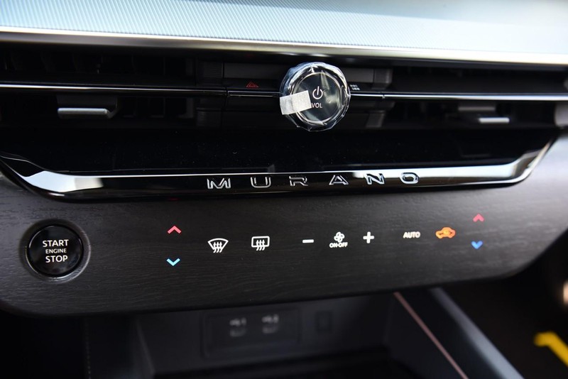 Nissan Murano Vehicle Image 19