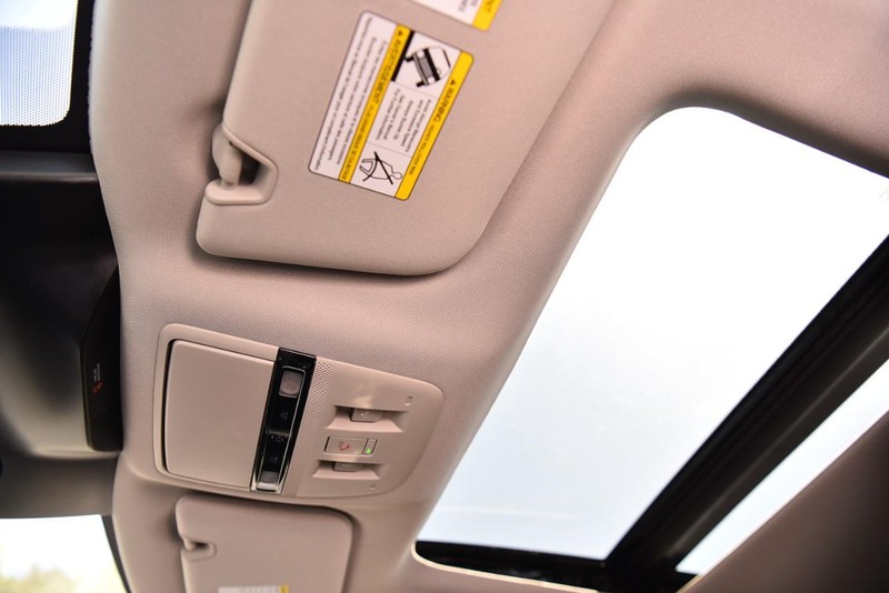 Nissan Murano Vehicle Image 25