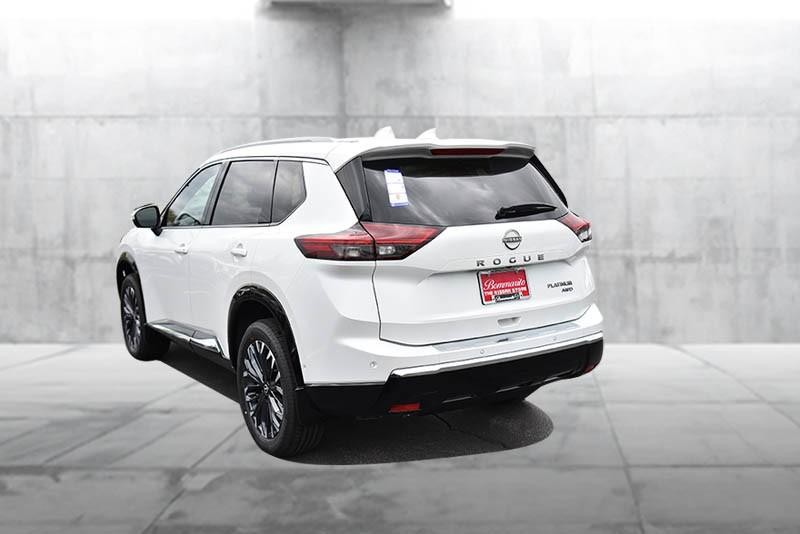 Nissan Rogue Vehicle Image 07