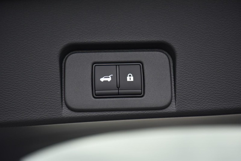 Nissan Rogue Vehicle Image 27