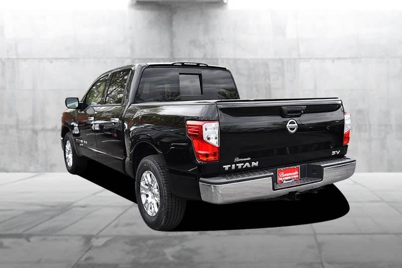 Nissan Titan Vehicle Image 07