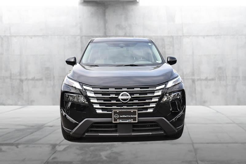 Nissan Rogue Vehicle Image 04