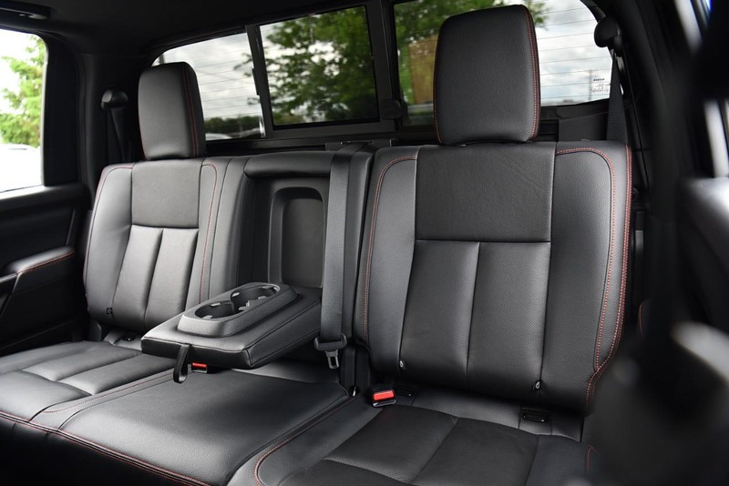 Nissan Titan Vehicle Image 28