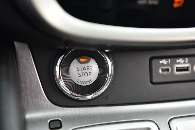 Nissan Murano Vehicle Image 18