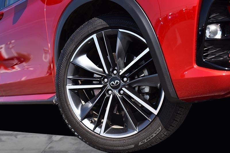 INFINITI QX50 Vehicle Image 03