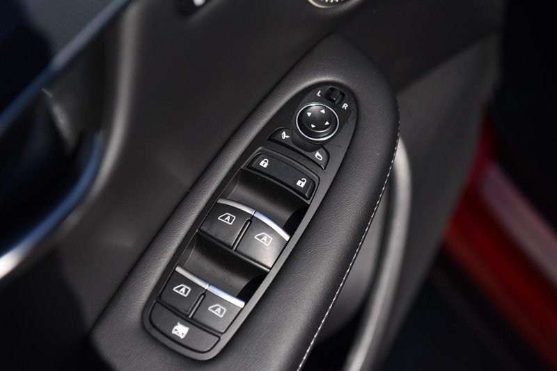 INFINITI QX50 Vehicle Image 09