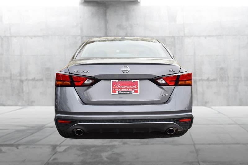 Nissan Altima Vehicle Image 06