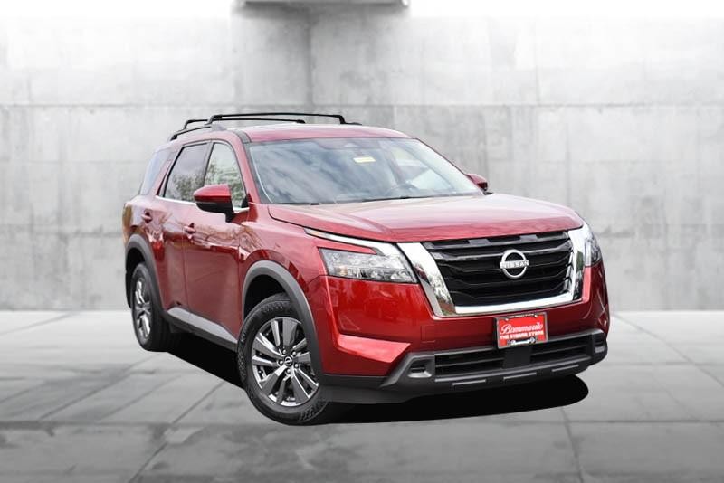 Nissan Pathfinder Vehicle Image 02