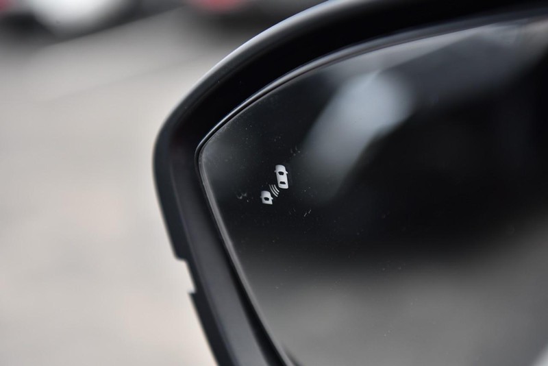 Nissan Pathfinder Vehicle Image 10