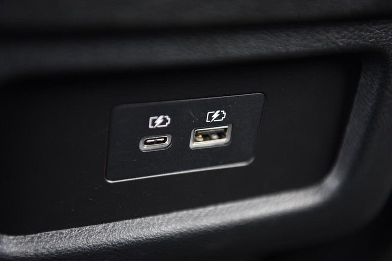 Nissan Pathfinder Vehicle Image 25