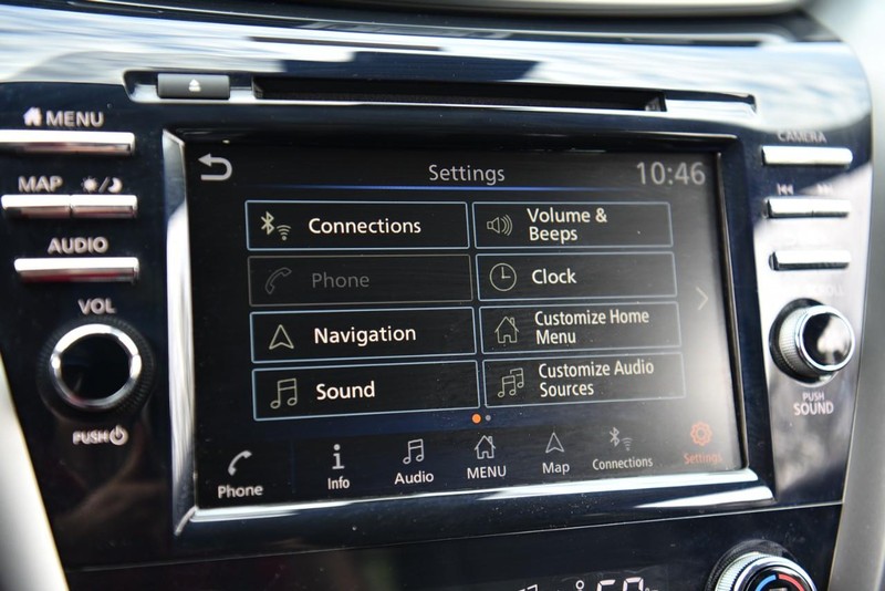 Nissan Murano Vehicle Image 19