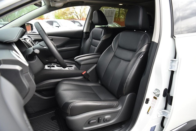 Nissan Murano Vehicle Image 21