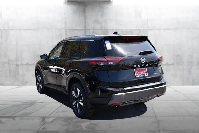 Nissan Rogue Vehicle Image 07