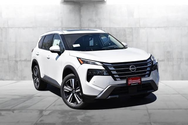 Nissan Rogue Vehicle Image 02