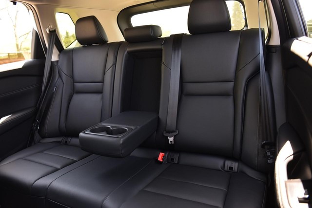 Nissan Rogue Vehicle Image 23