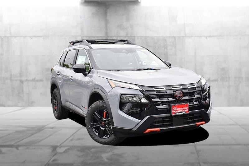 Nissan Rogue Vehicle Image 02