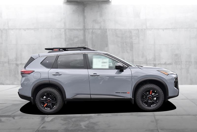 Nissan Rogue Vehicle Image 05