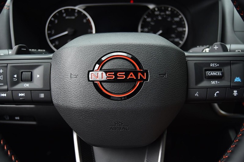Nissan Rogue Vehicle Image 20