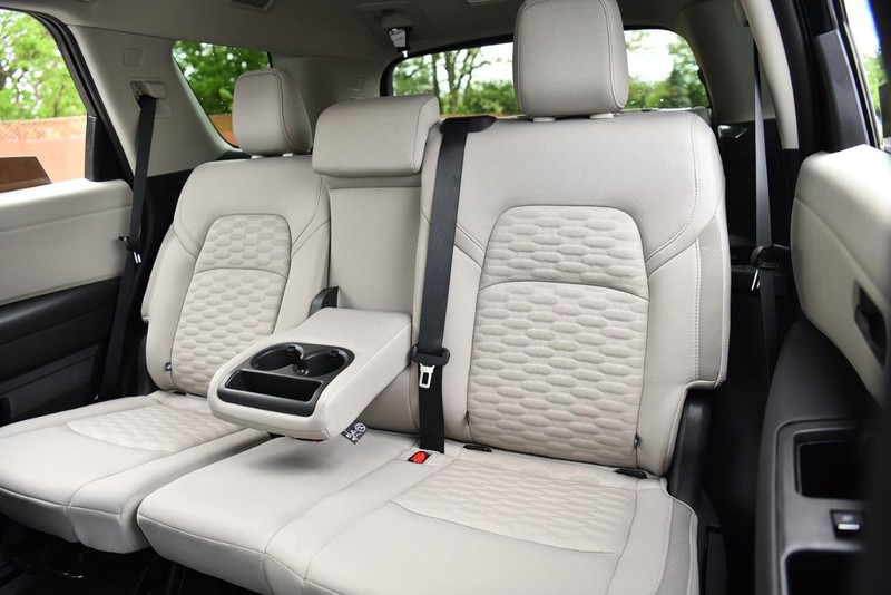 Nissan Pathfinder Vehicle Image 22