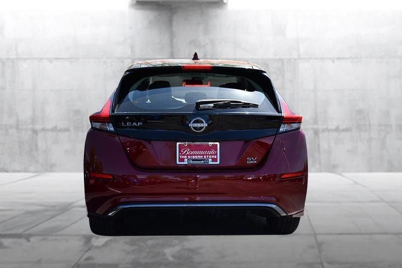 Nissan LEAF Vehicle Image 06
