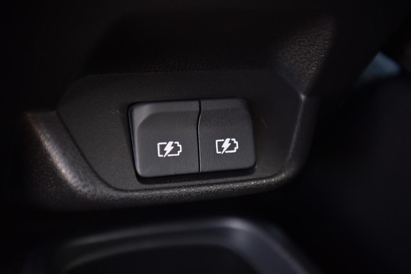 Nissan LEAF Vehicle Image 22