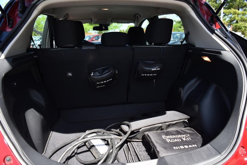 Nissan LEAF Vehicle Image 23