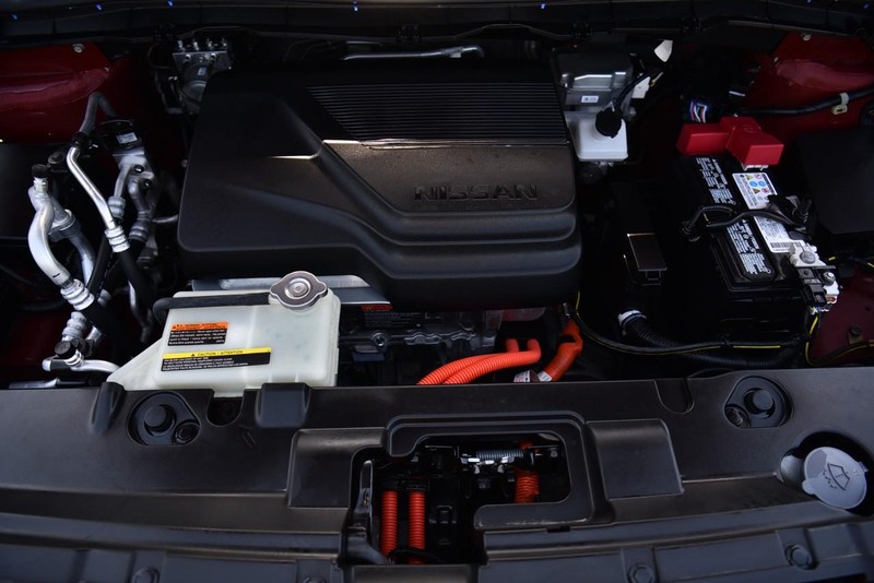 Nissan LEAF Vehicle Image 24