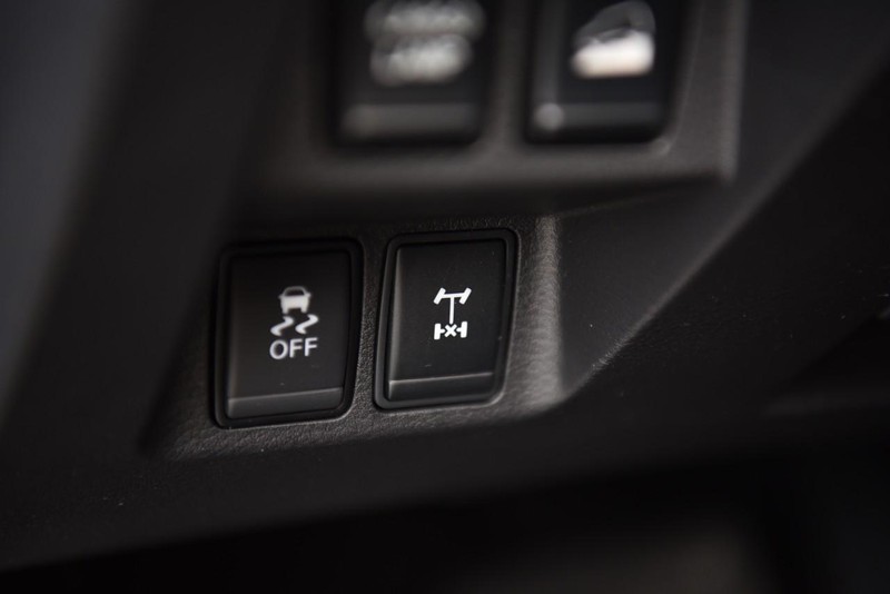 Nissan Frontier Vehicle Image 14