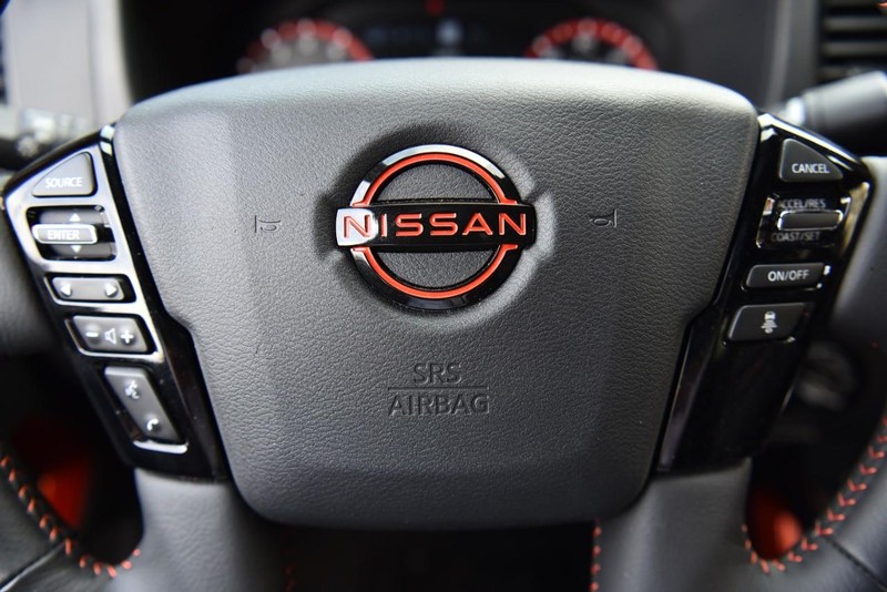 Nissan Frontier Vehicle Image 23