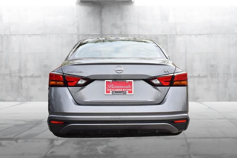 Nissan Altima Vehicle Image 06