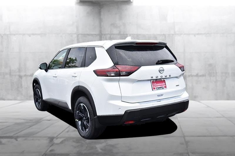 Nissan Rogue Vehicle Image 07