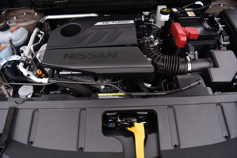 Nissan Rogue Vehicle Full-screen Gallery Image 30