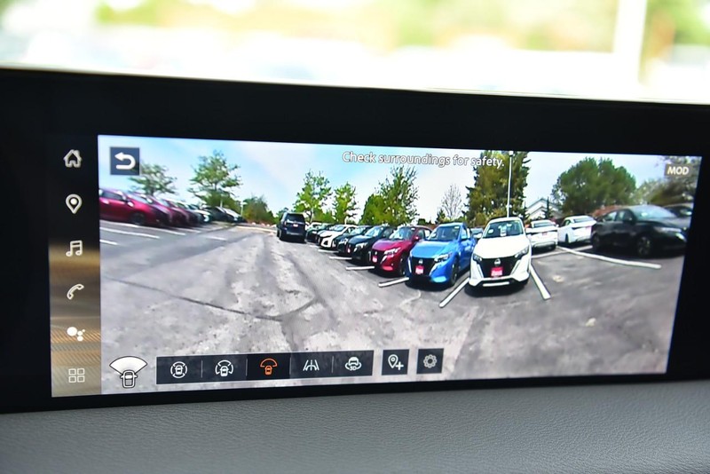 Nissan Armada Vehicle Image 18