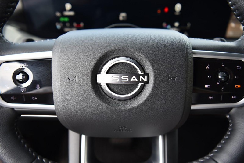 Nissan Armada Vehicle Image 24