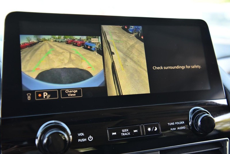 Nissan Armada Vehicle Image 17