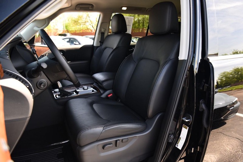 Nissan Armada Vehicle Image 26