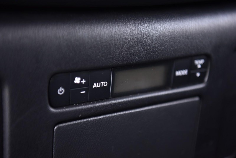 Nissan Armada Vehicle Image 30