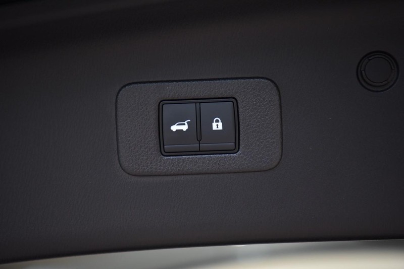 Nissan Armada Vehicle Image 34