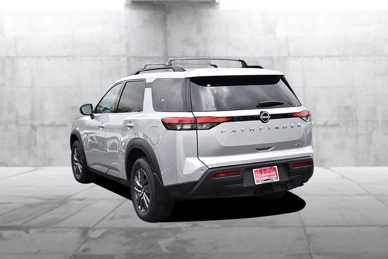 Nissan Pathfinder Vehicle Image 07