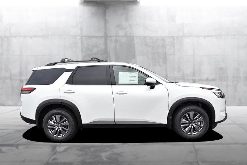 Nissan Pathfinder Vehicle Image 05