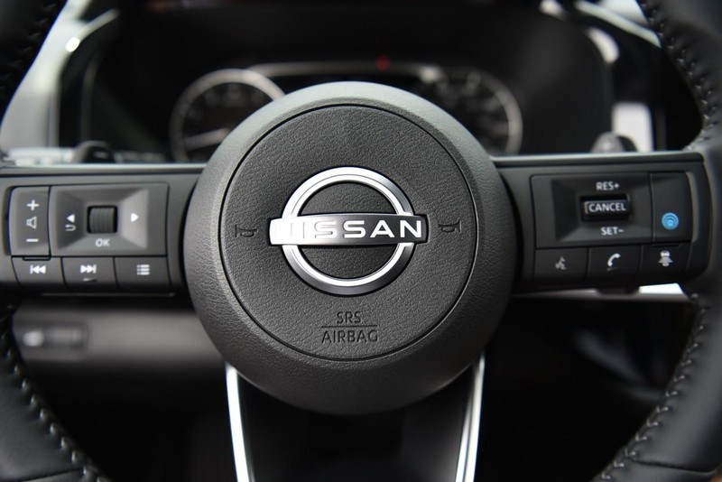 Nissan Pathfinder Vehicle Image 19